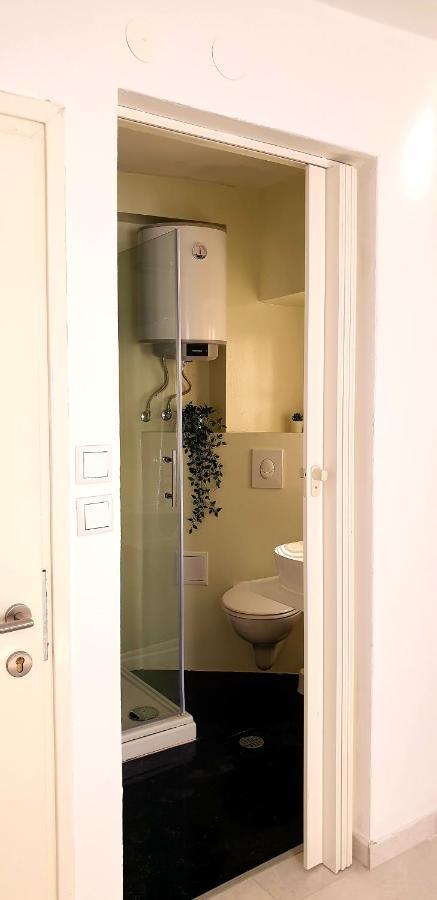 Apartments And Room Vela Senj  Exterior photo