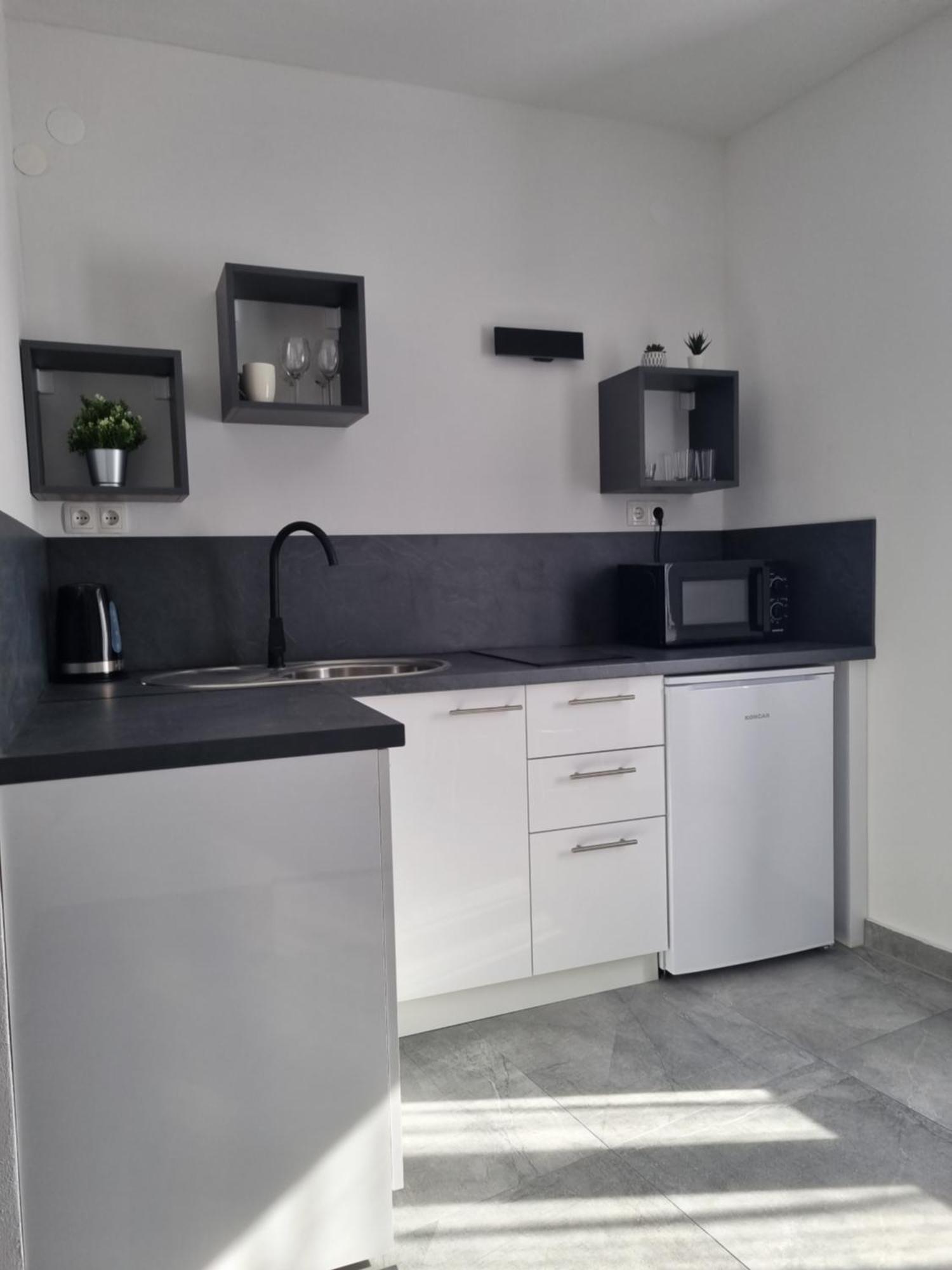 Apartments And Room Vela Senj  Room photo